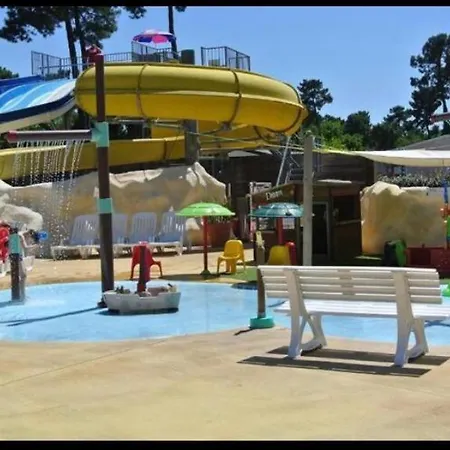 منتزه العطل Mobil Ronce Le Bain *