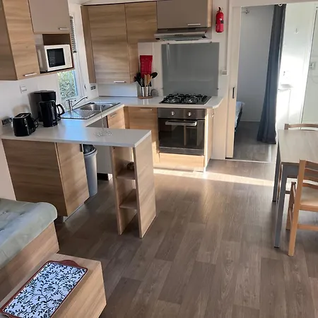 Mobil Ronce Le Bain منتزه العطل *